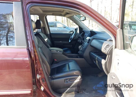 2013 Honda Pilot Touring z USA, uszkodzony, nr VIN 5FNYF3H99DB027713